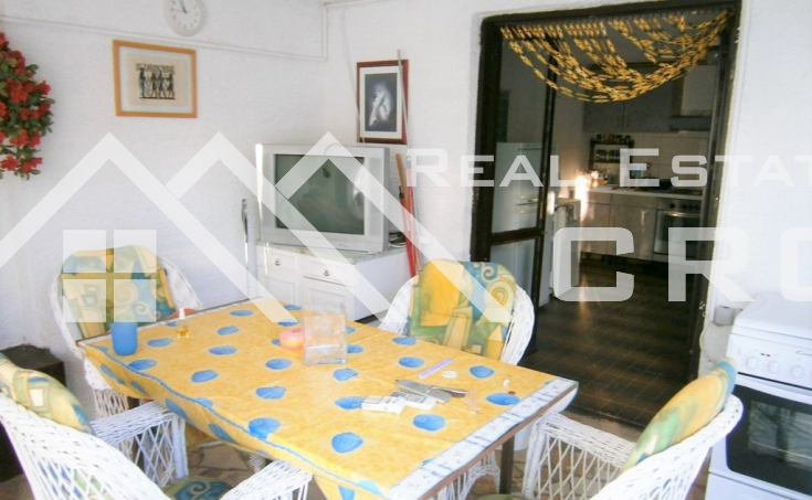 Semi-detached house on an excellent position, second row to the sea, for sale (4)