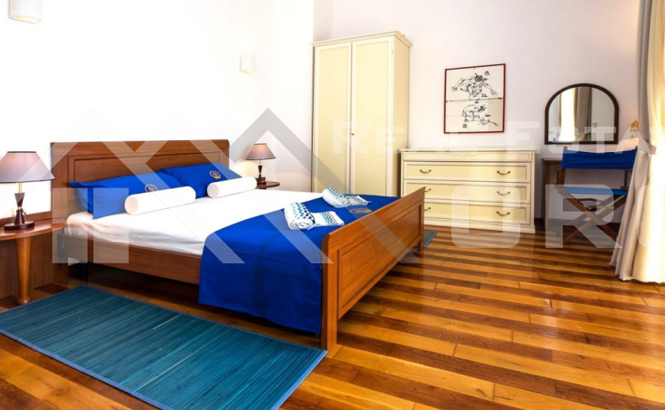  Semi-detached property with two villas and swimming pools in the first row to the sea, for sale (16)