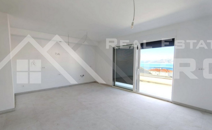 Modern apartments boasting a fantastic location, close to a beach and amenities, for  (3)