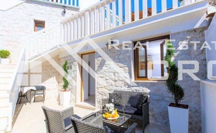 Furnished stone house with beautiful sea views, close to all amenities, for sale (5)_28_11zon