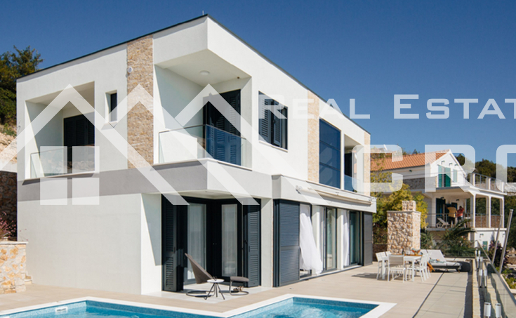 Luxurious newly built villa with a swimming pool and open sea views, suuroundings of Trogir, for sale (1)