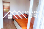 Apartment house in a great location, close to the sea and beaches, for sale (2)