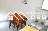 Apartment house in a great location, close to the sea and beaches, for sale (4)
