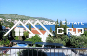 Apartment house in a great location, close to the sea and beaches, for sale (7)