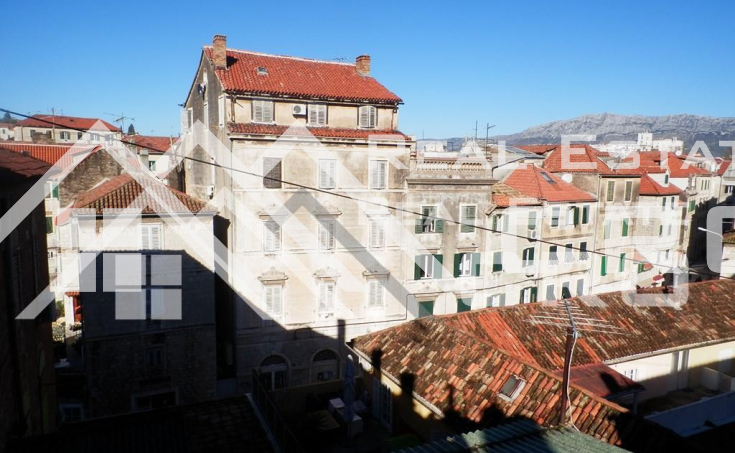 Apartment-for-sale-situated-in-exclusive-location-in-Split-3