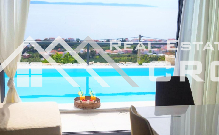 Two modern villas with swimming pools, on a spacious plot with a beautiful sea view, surroundings of Split, for sale (13)