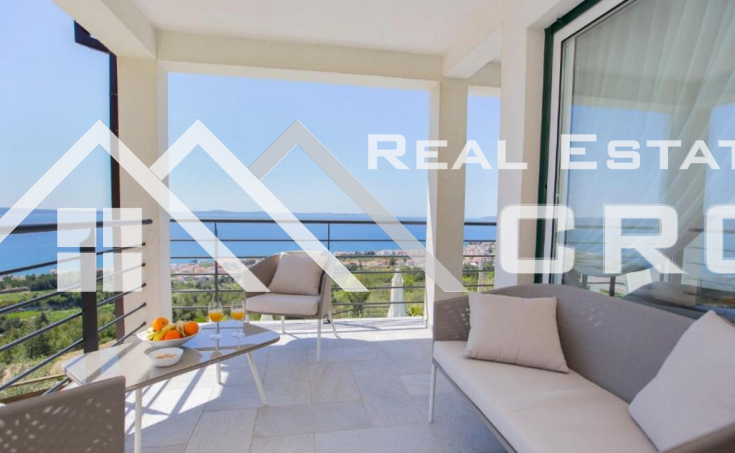 Two modern villas with swimming pools, on a spacious plot with a beautiful sea view, surroundings of Split, for sale (2)