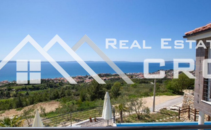 Two modern villas with swimming pools, on a spacious plot with a beautiful sea view, surroundings of Split, for sale (5)