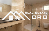 Two modern villas with swimming pools, on a spacious plot with a beautiful sea view, surroundings of Split, for sale (1)