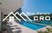 Luxurious villa placed in the first row to the sea, in a quiet bay with a beautiful beach, for sale (5)
