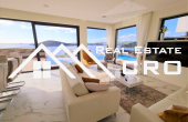 Luxuriously furnished, spacious villa boasting beautiful sea views, near Rogoznica, for sale (9)