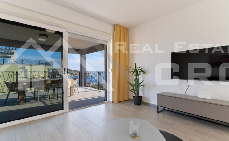 Spacious apartments with a shared pool, near the sea and beaches, for sale (9)