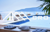 Luxurious three-floor villa with a heated pool, boasting beautiful sea views, for sale (12)