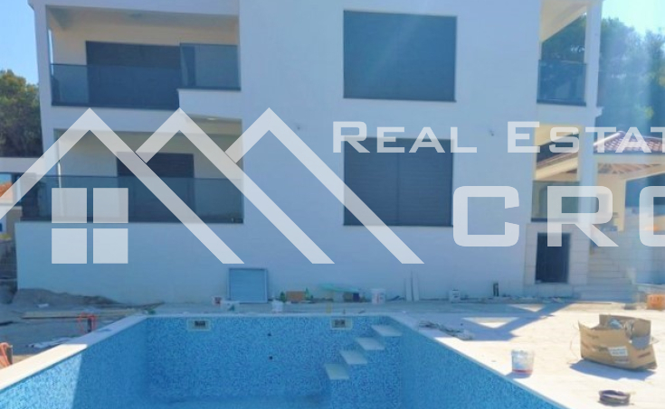 Ciovo properties - Spacious modern villa in a beautiful location with a sea view, for sale