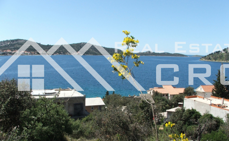 Building land with a beautiful sea view, close to Rogoznica, for sale (1)