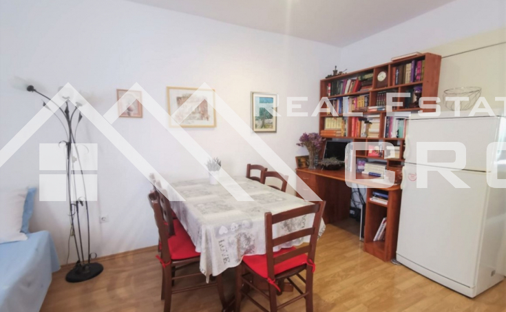 Furnished duplex apartment with a roof terrace, in the center of Trogir, for sale (11)