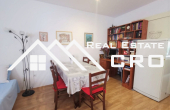 Furnished duplex apartment with a roof terrace, in the center of Trogir, for sale (11)